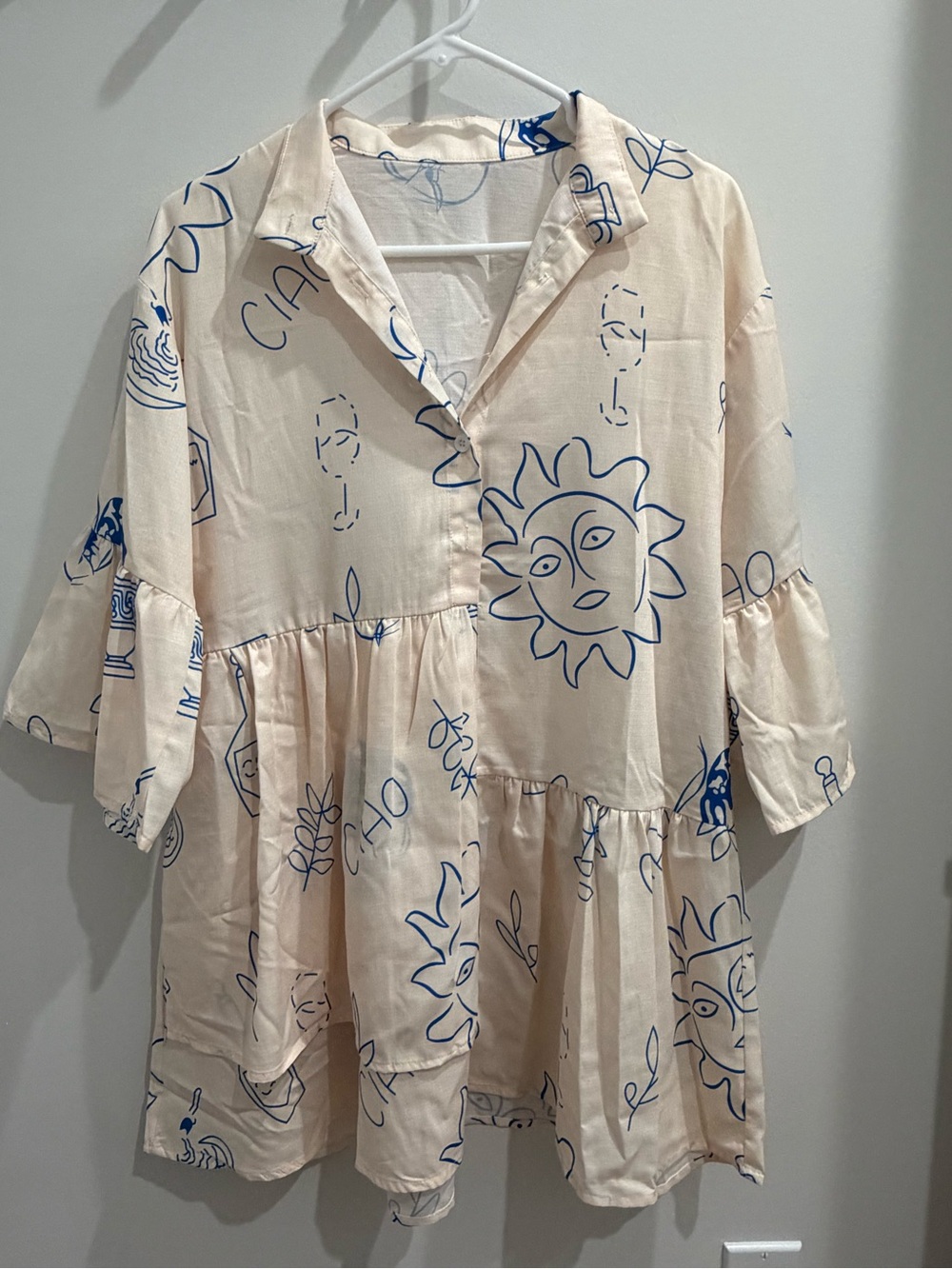 SHEIN Cream Long Sleeve Tiered Tunic Dress with Blue Sun Print